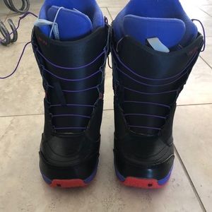 Burton day spa snowboarding boots